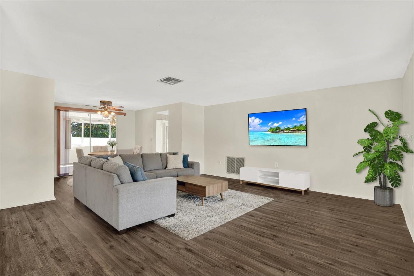 Image 4 of 25 For 5226 Falcon Drive