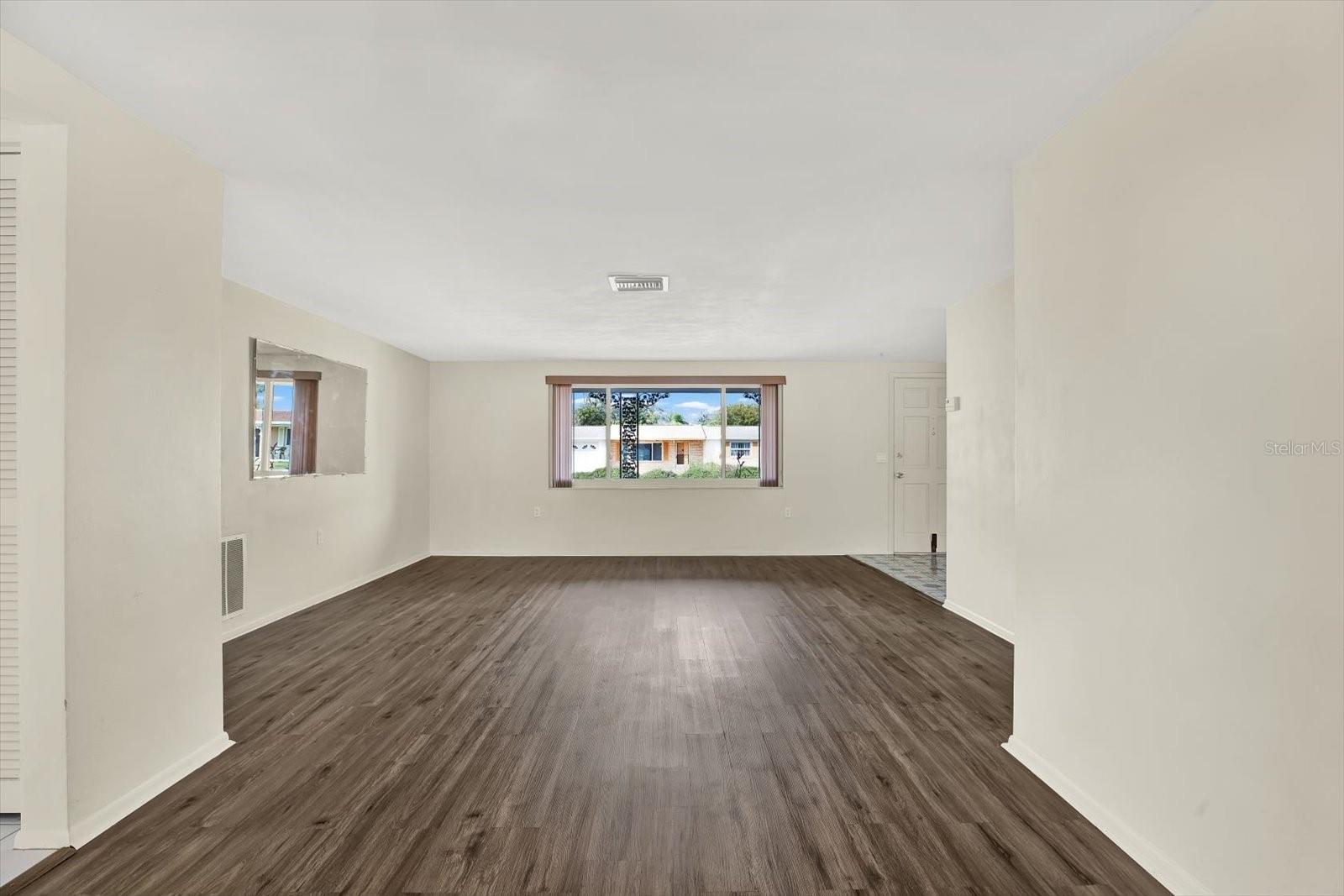 Image 7 of 25 For 5226 Falcon Drive