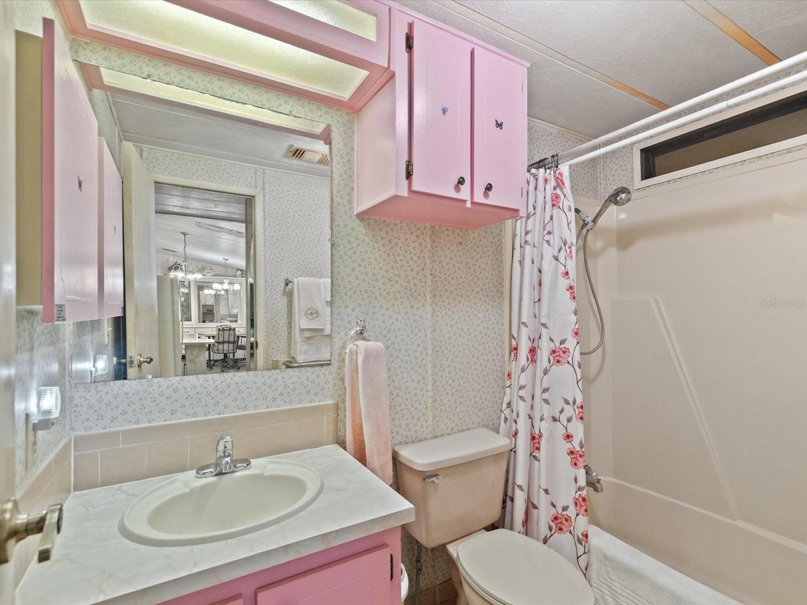 Image 13 of 46 For 17718 Rockledge Avenue