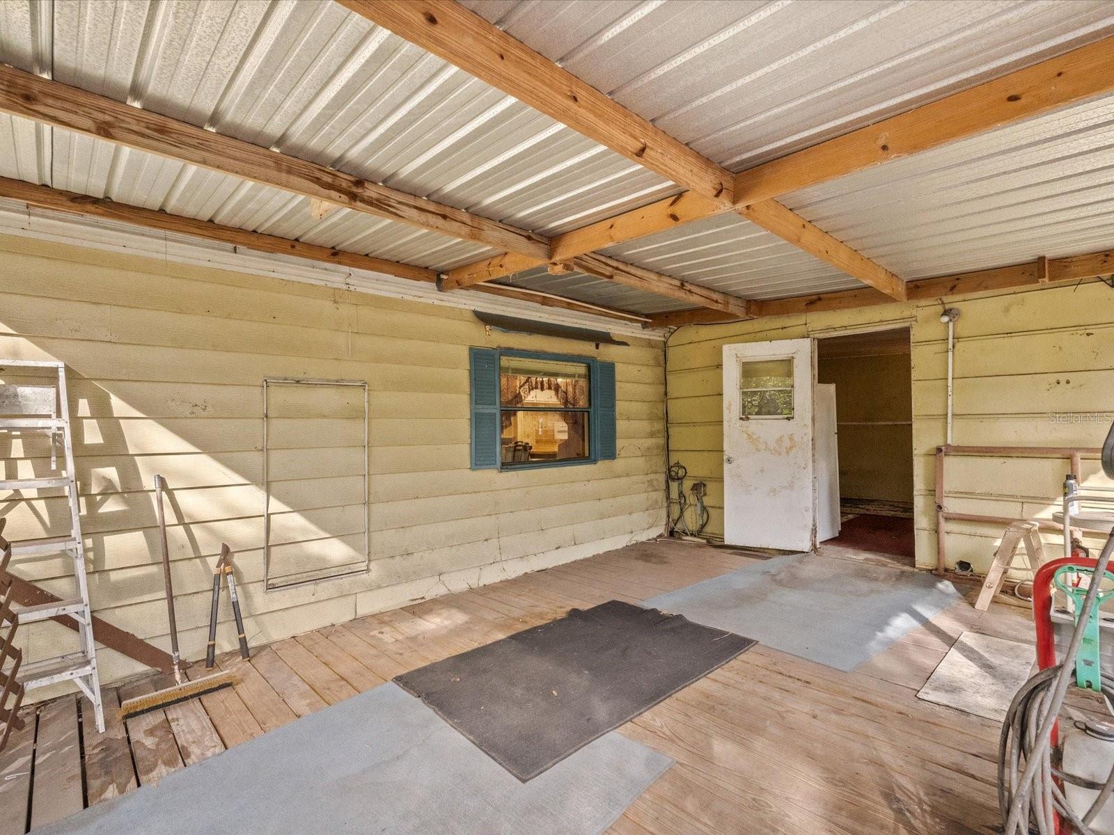 Image 31 of 46 For 17718 Rockledge Avenue