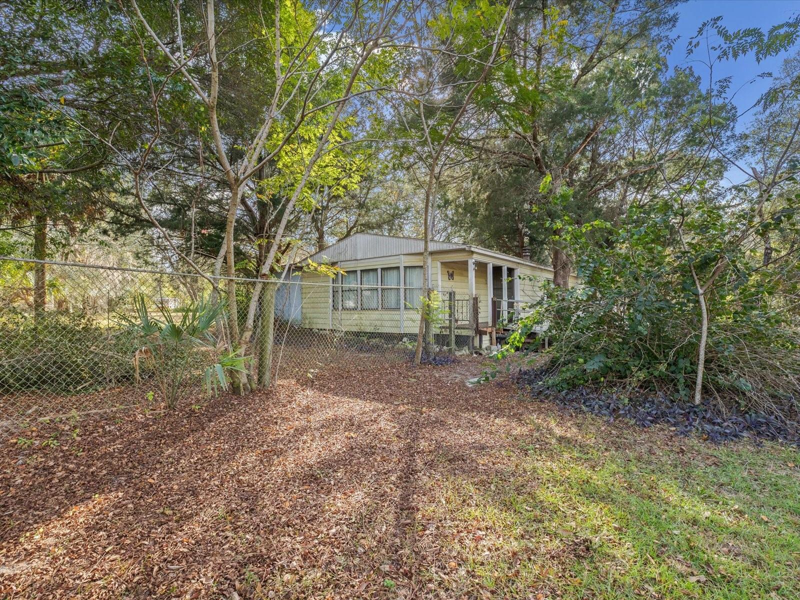 Image 38 of 46 For 17718 Rockledge Avenue