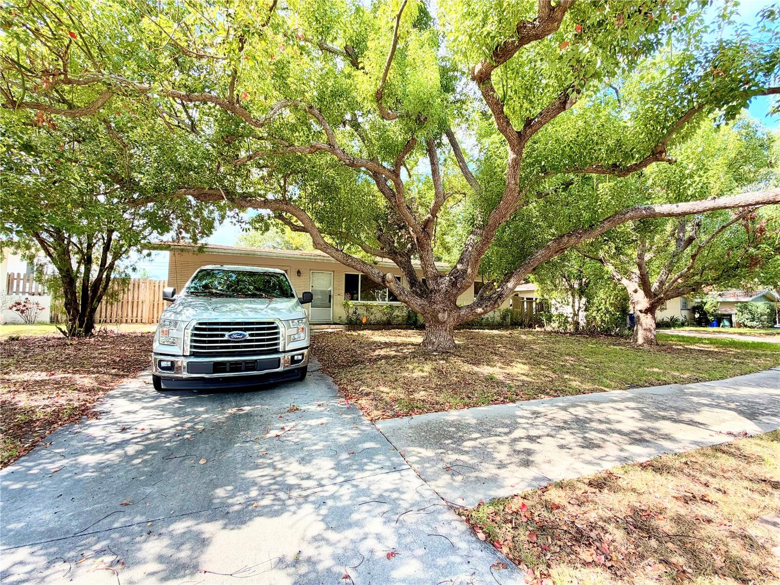 Image 2 of 18 For 1274 Robin Hood Lane