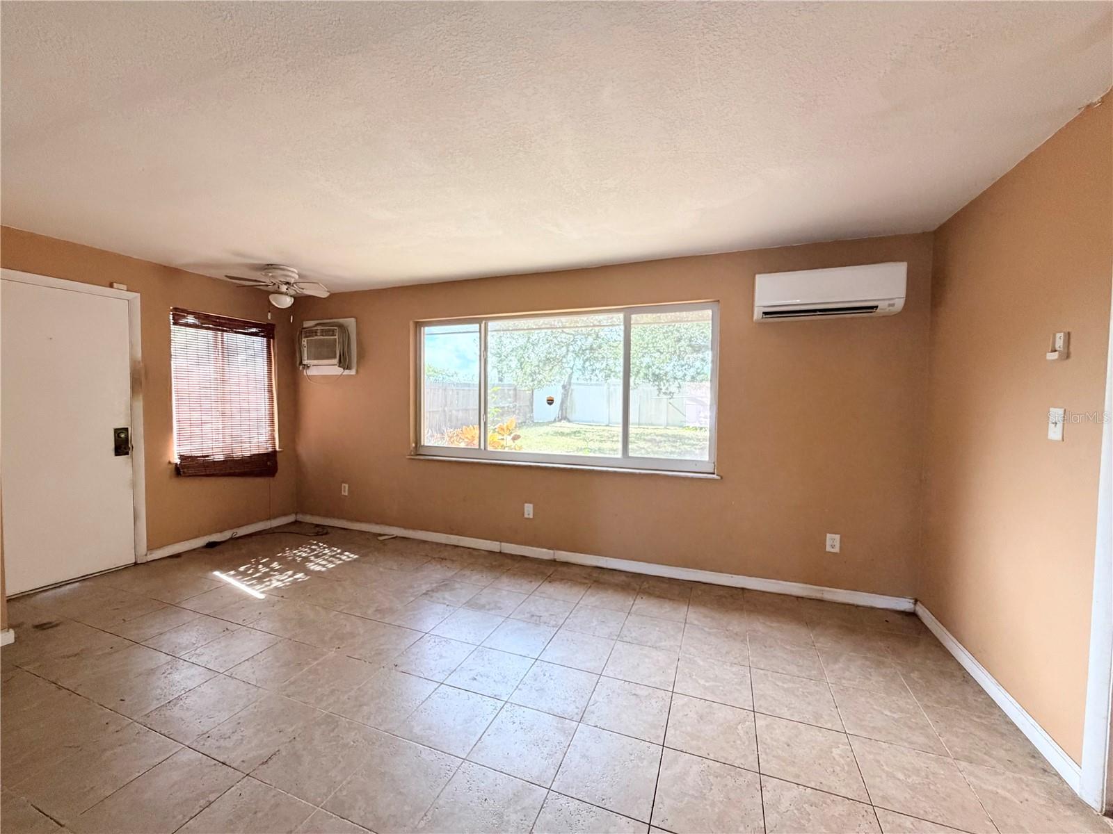 Image 6 of 18 For 1274 Robin Hood Lane