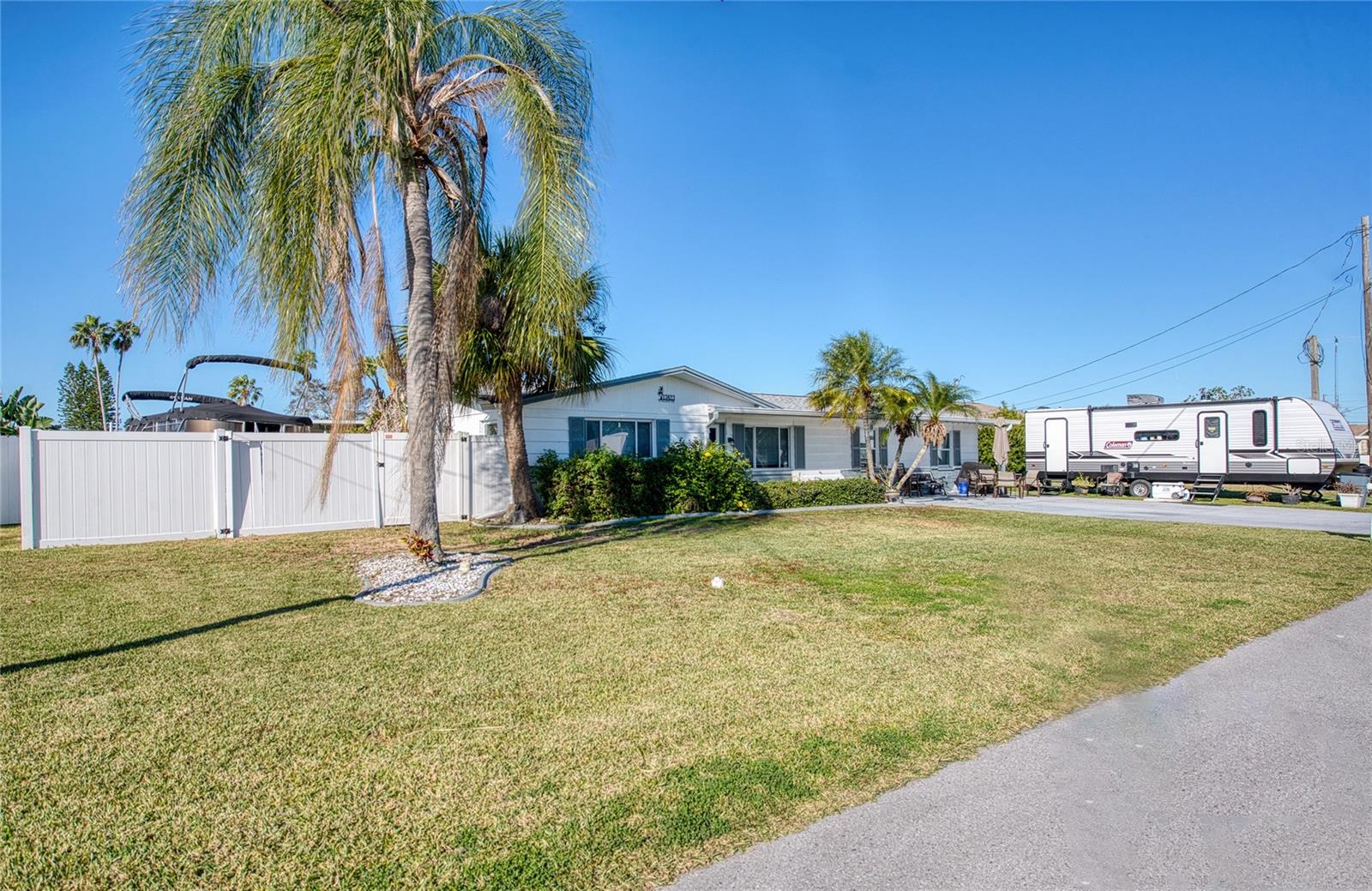 Image 13 of 42 For 13623 Evelane Drive