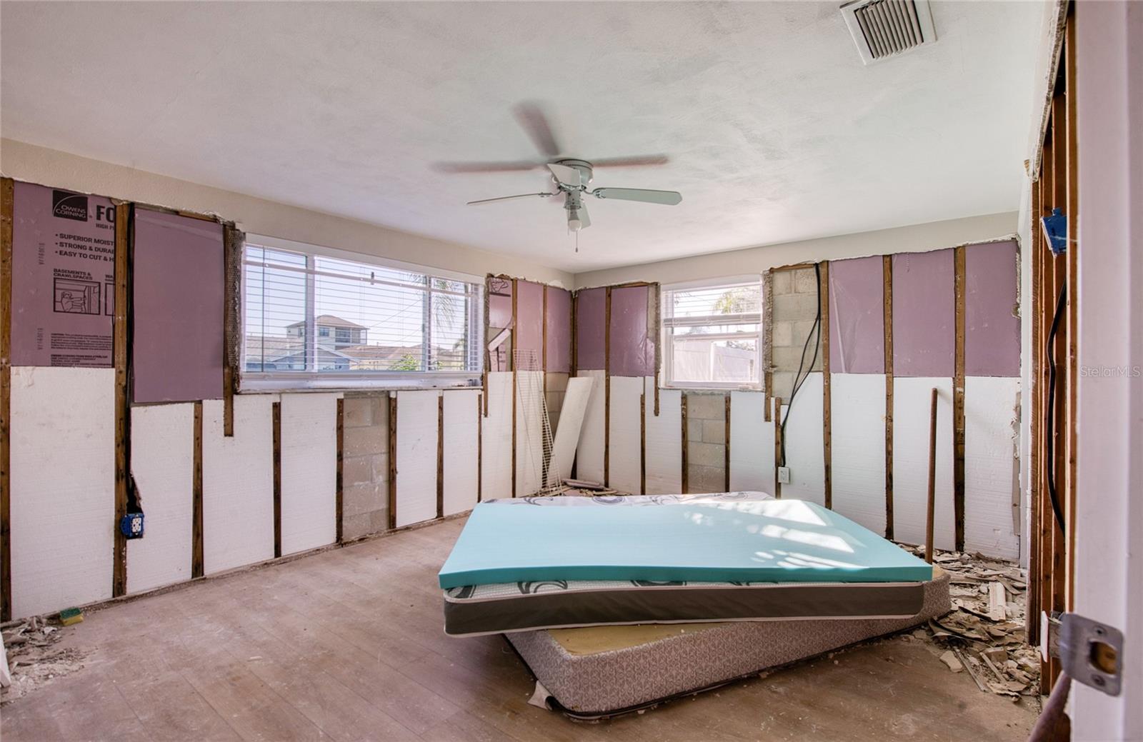 Image 16 of 42 For 13623 Evelane Drive