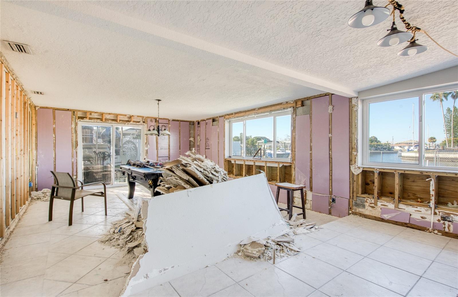 Image 20 of 42 For 13623 Evelane Drive