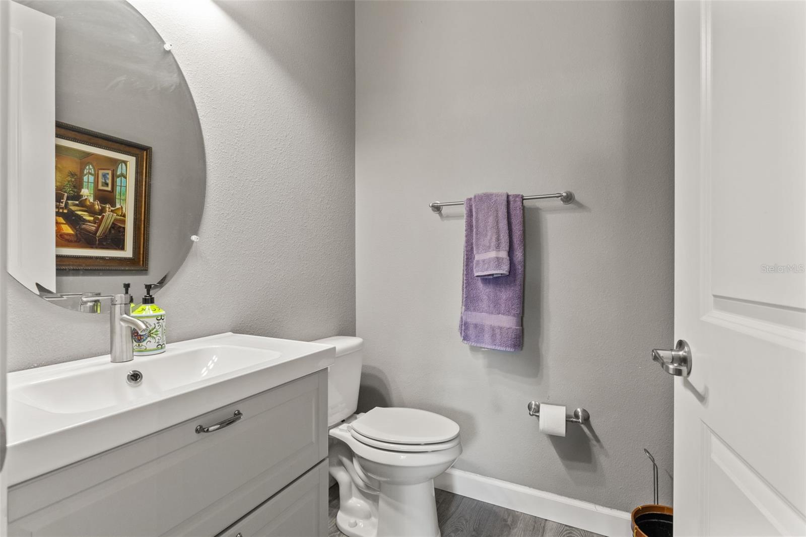 Listing photo id 27 for 4910 Southern Valley Loop