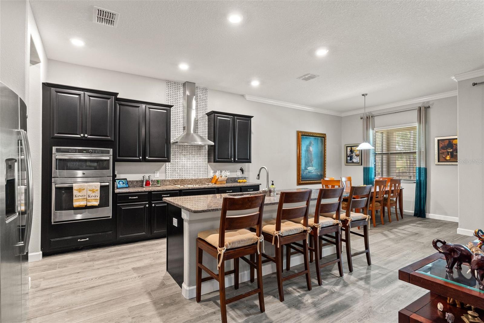 Listing photo id 1 for 4910 Southern Valley Loop