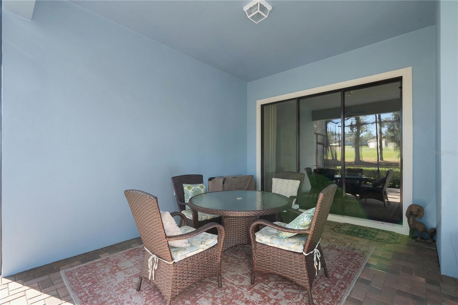 Listing photo id 37 for 4910 Southern Valley Loop