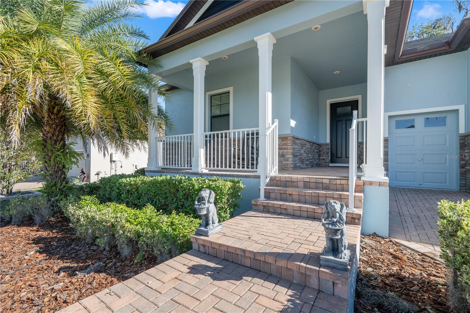 Listing photo id 2 for 4910 Southern Valley Loop