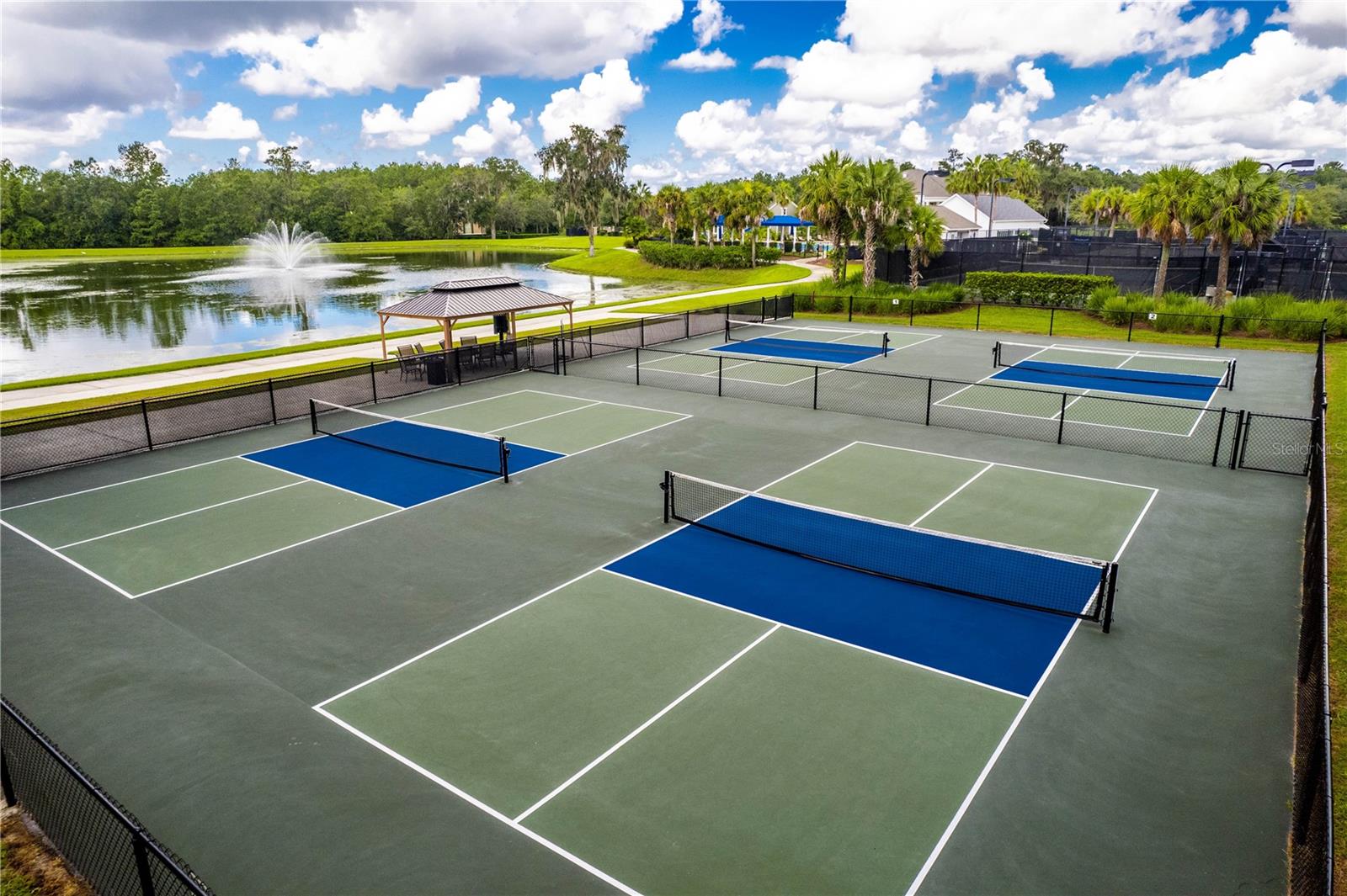 Listing photo id 50 for 4910 Southern Valley Loop