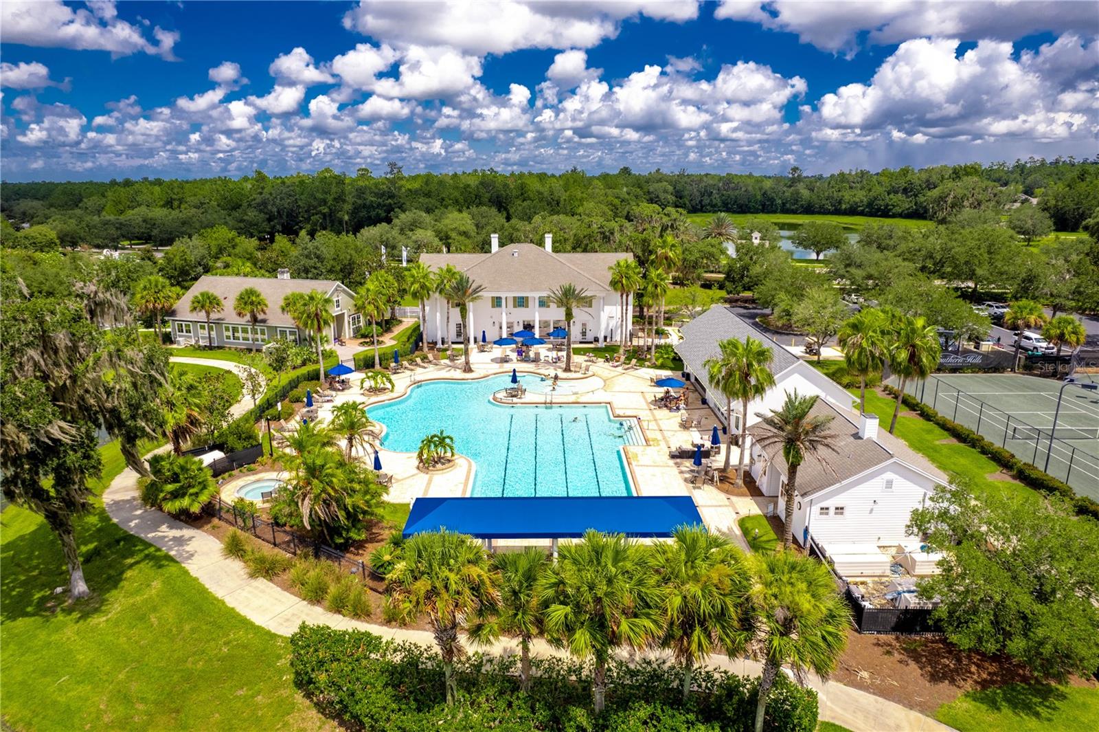 Listing photo id 52 for 4910 Southern Valley Loop