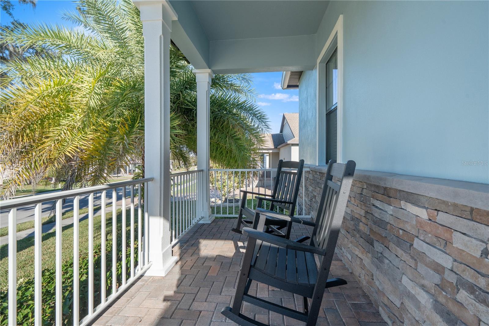 Listing photo id 5 for 4910 Southern Valley Loop