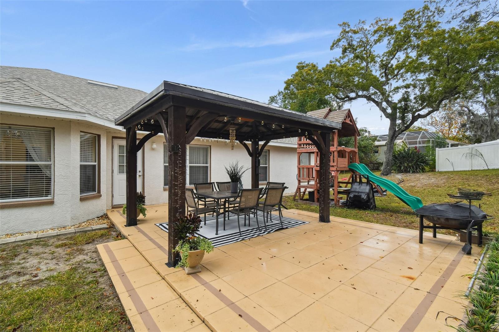 Image 26 of 33 For 270 Planter Road