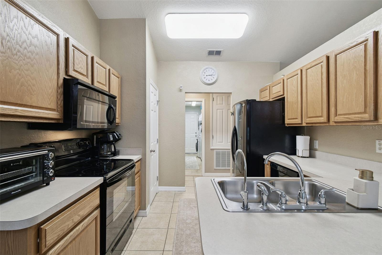 Image 9 of 33 For 270 Planter Road