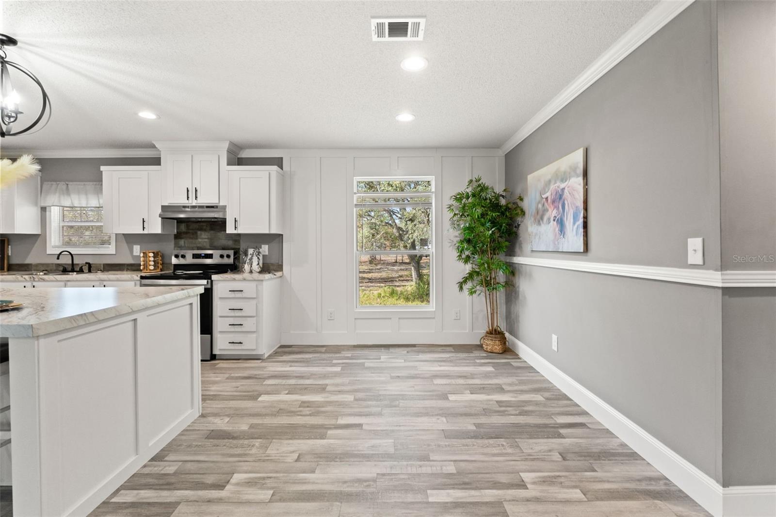 Image 24 of 60 For 14247 Hurricane Drive