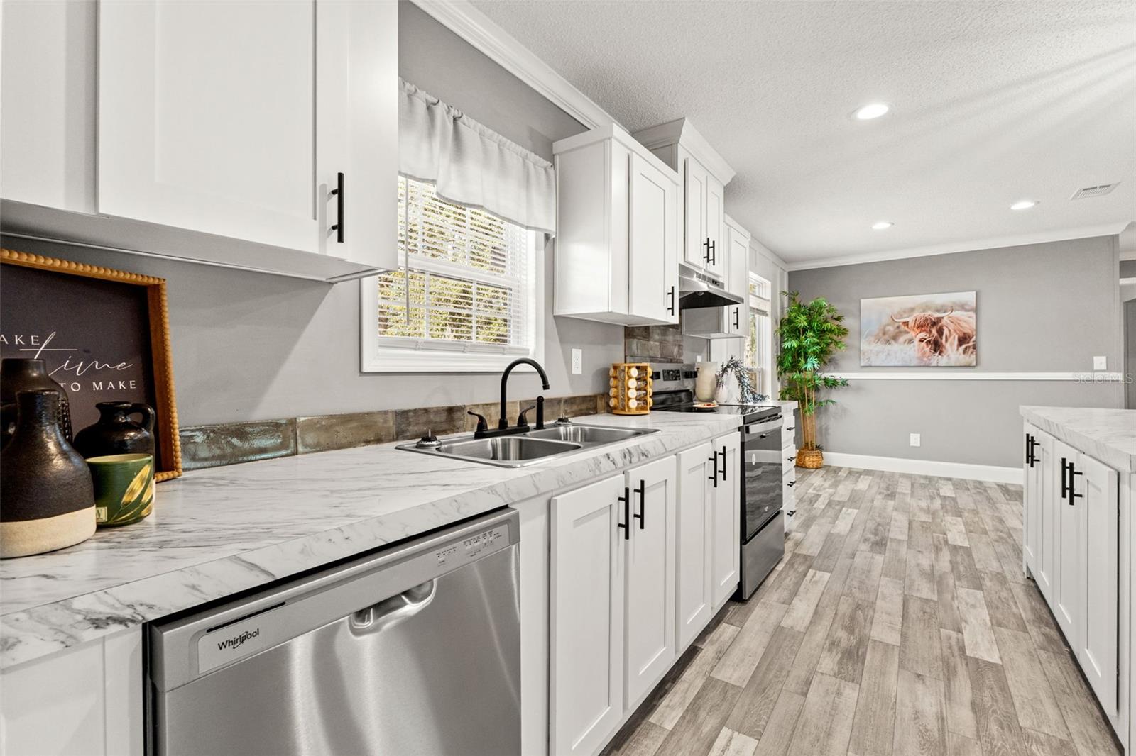 Image 31 of 60 For 14247 Hurricane Drive