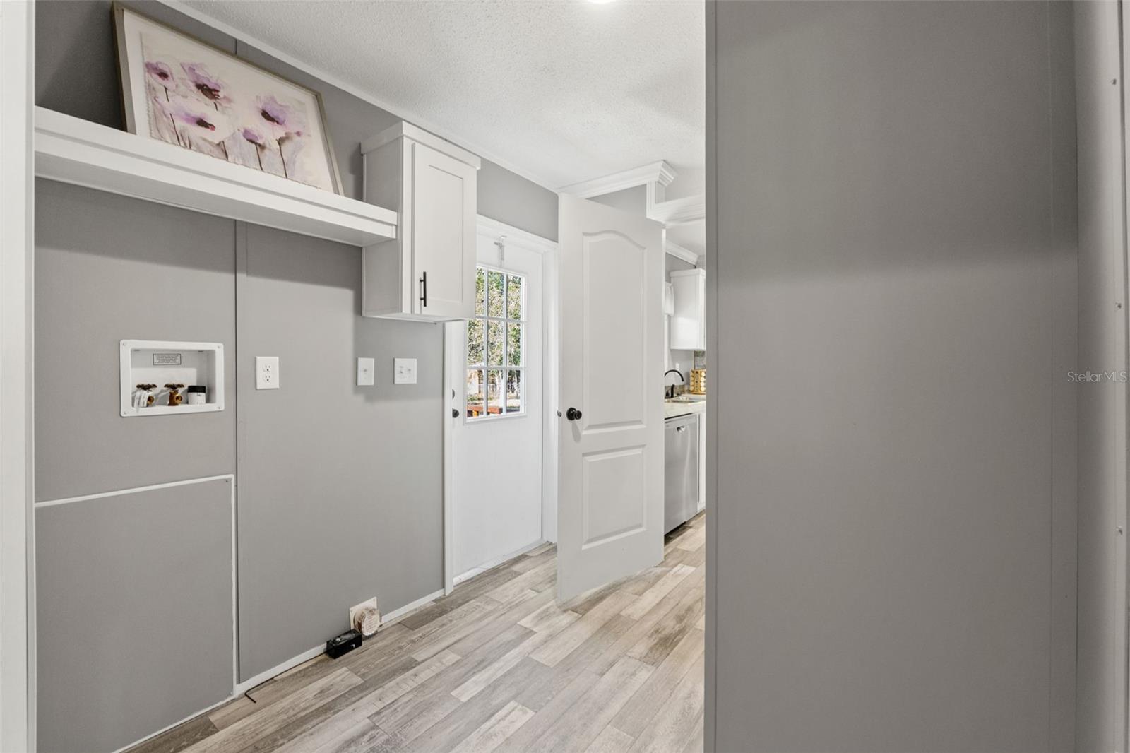 Image 38 of 60 For 14247 Hurricane Drive