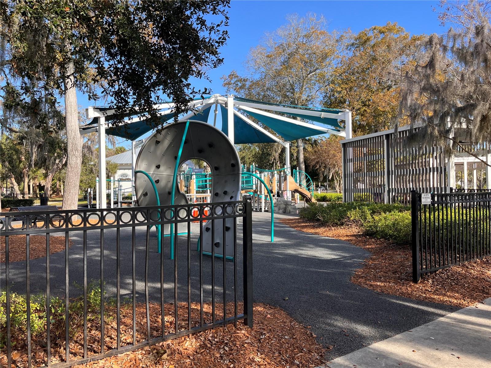 Listing photo id 48 for 6142 9th Avenue