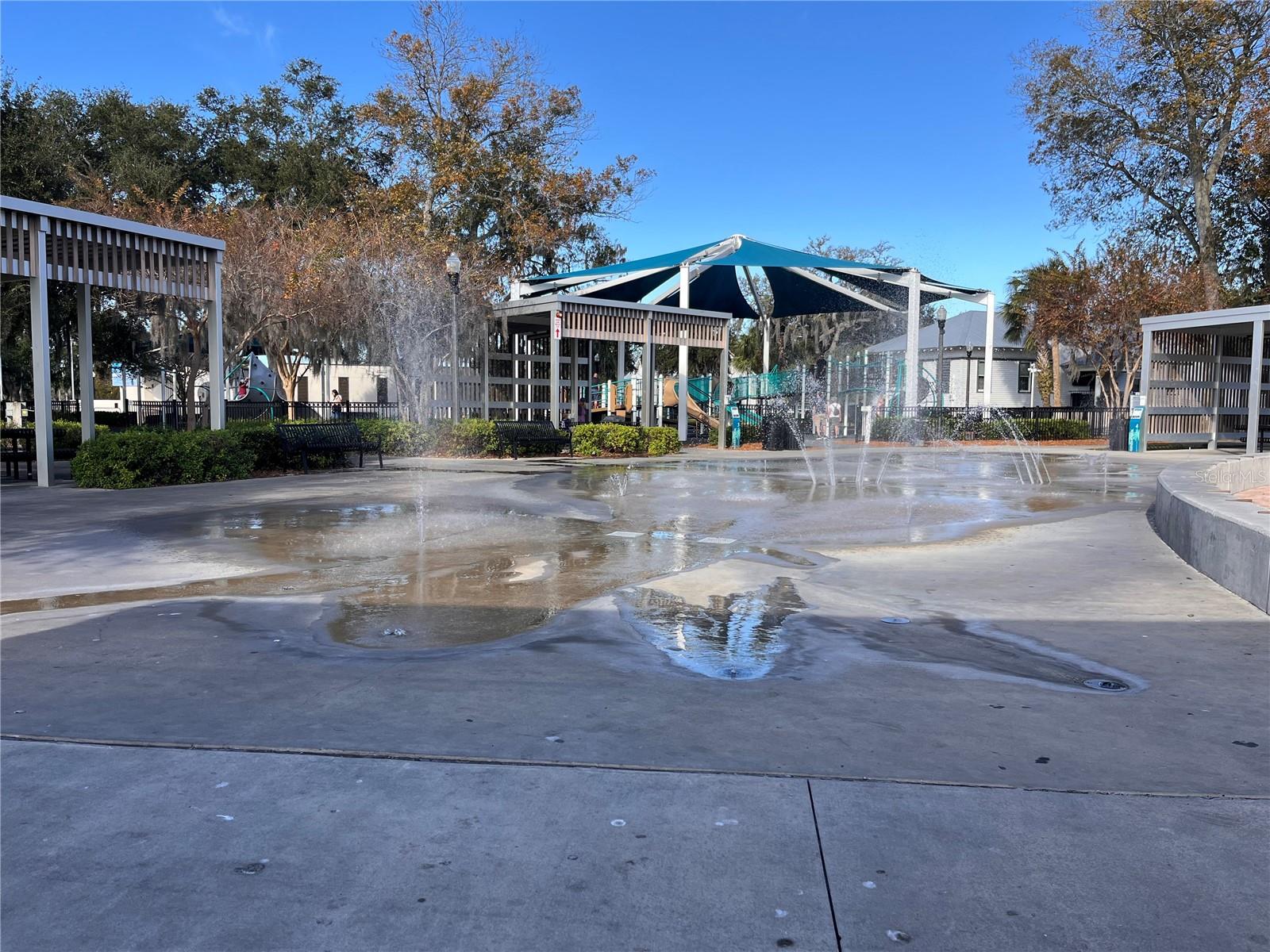 Listing photo id 49 for 6142 9th Avenue