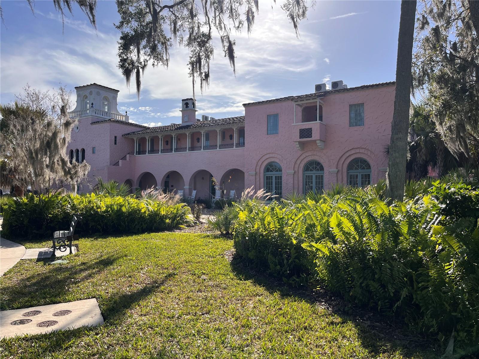 Listing photo id 53 for 6142 9th Avenue