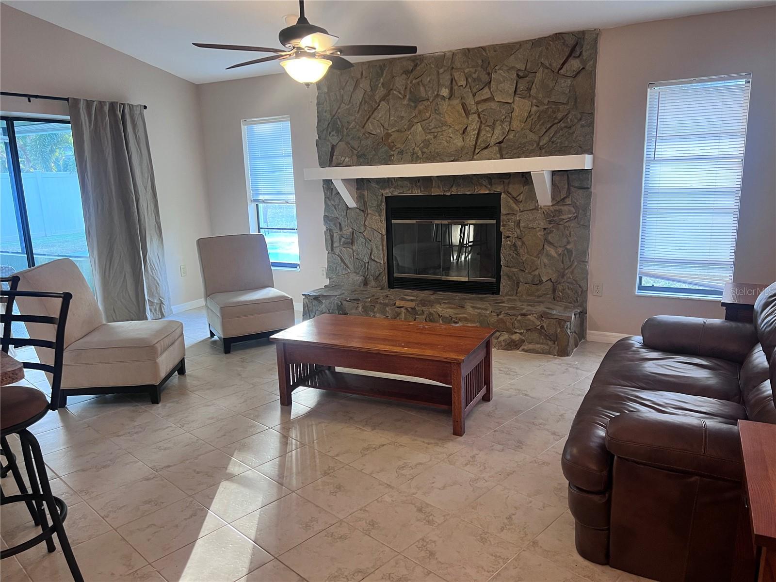 Image 14 of 19 For 5021 Bridgeport Drive