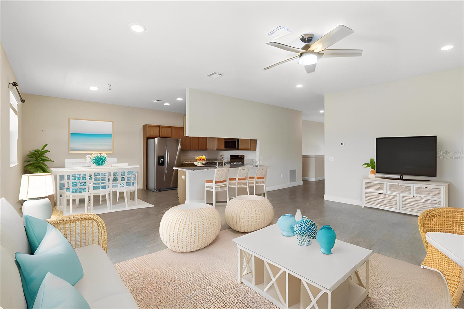 Listing photo id 9 for 7332 Islander Lane