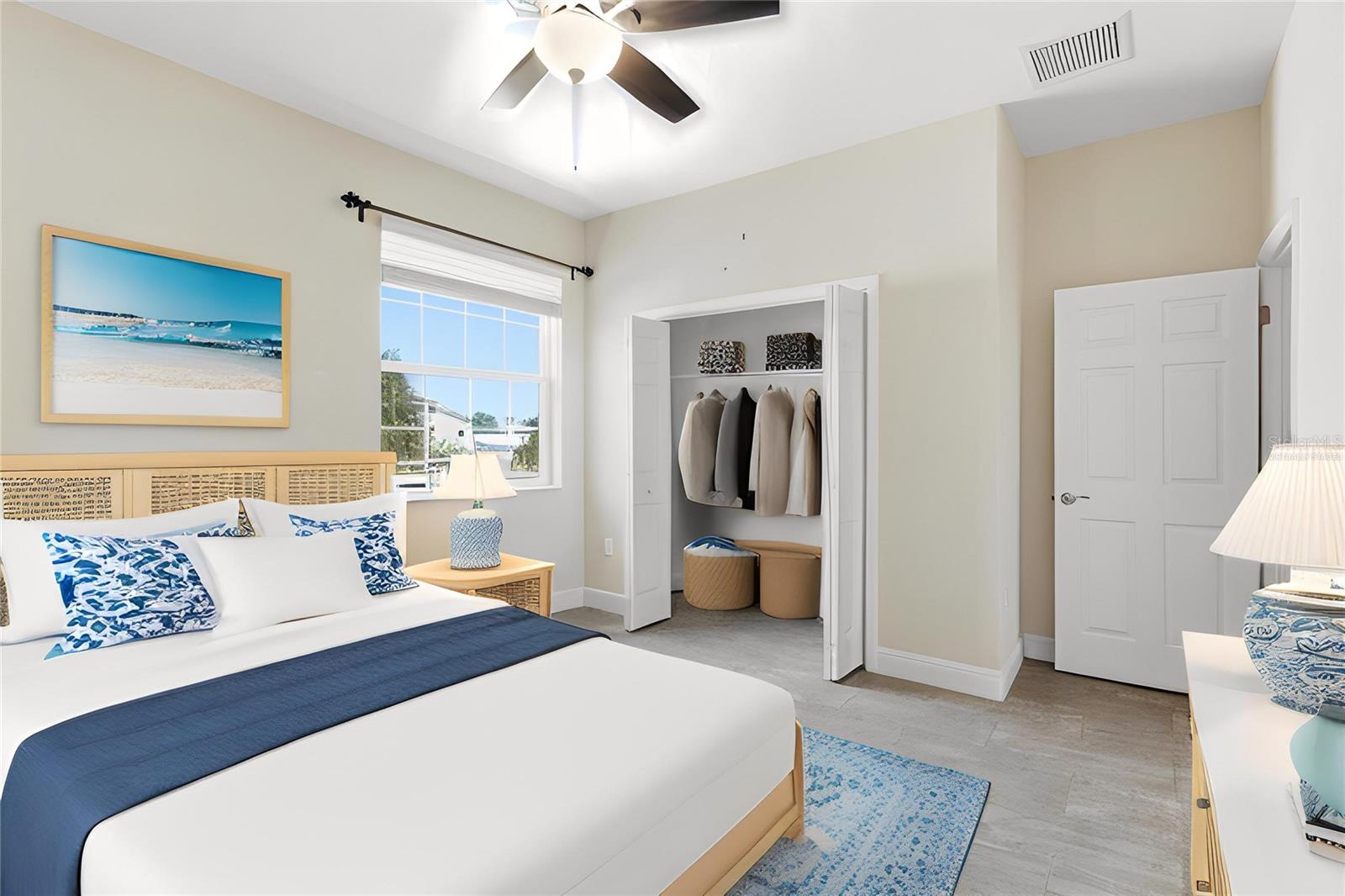 Listing photo id 13 for 7332 Islander Lane