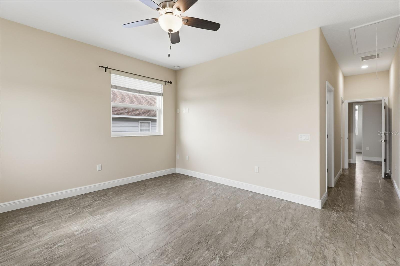 Listing photo id 20 for 7332 Islander Lane