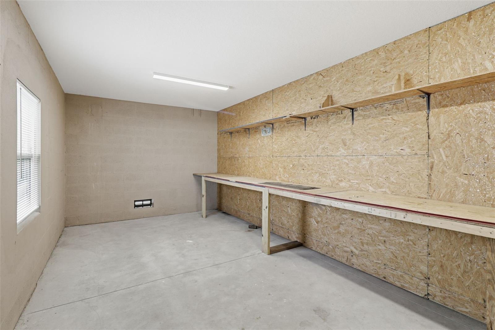 Listing photo id 24 for 7332 Islander Lane