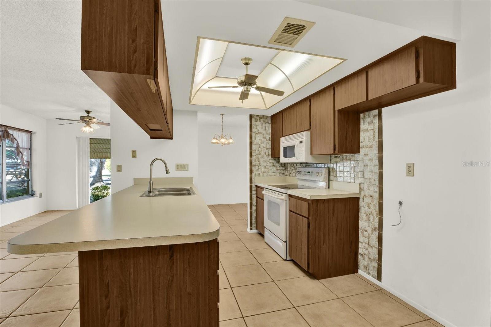 Image 13 of 37 For 8410 Elgin Drive