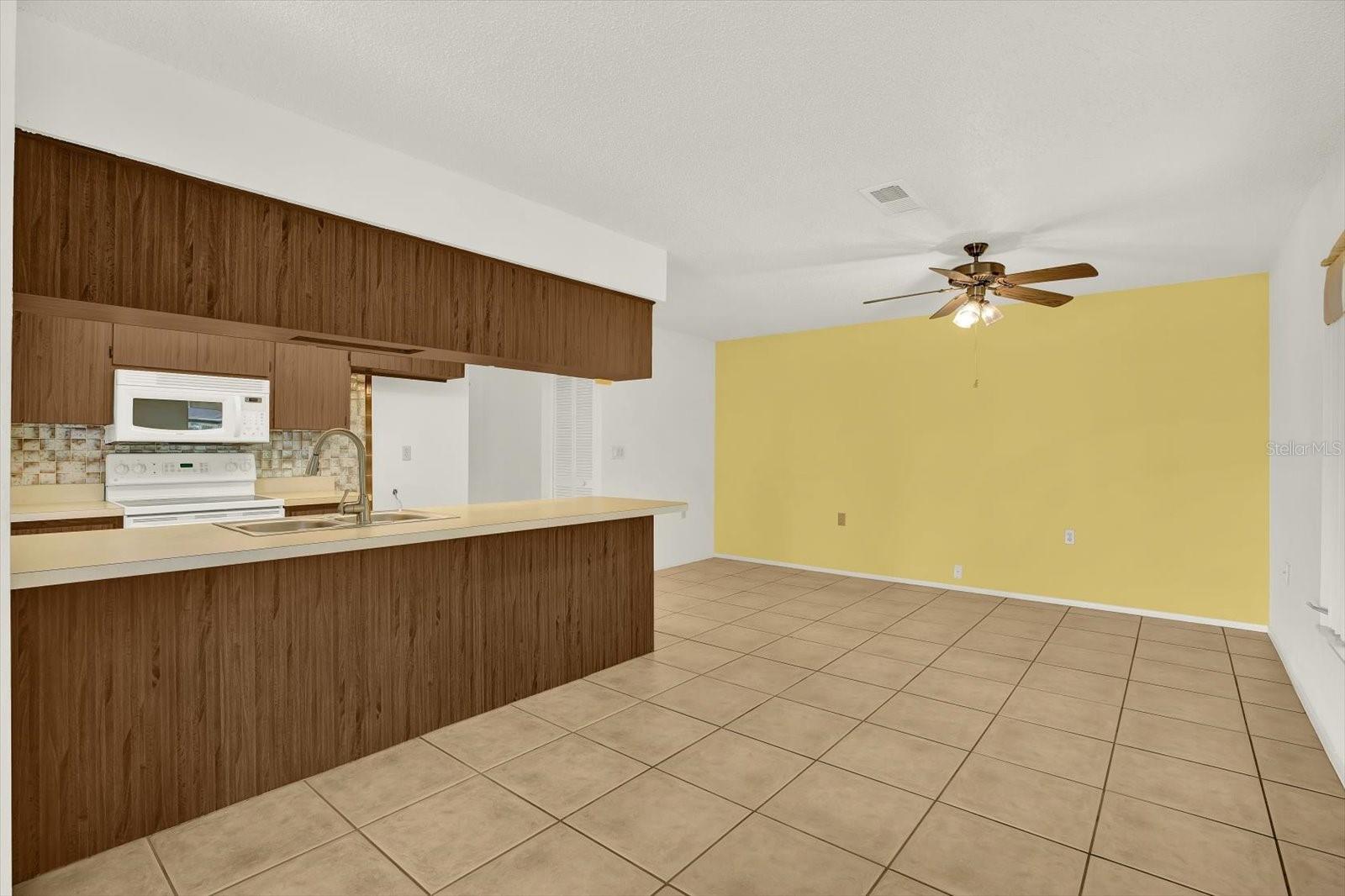 Image 18 of 37 For 8410 Elgin Drive