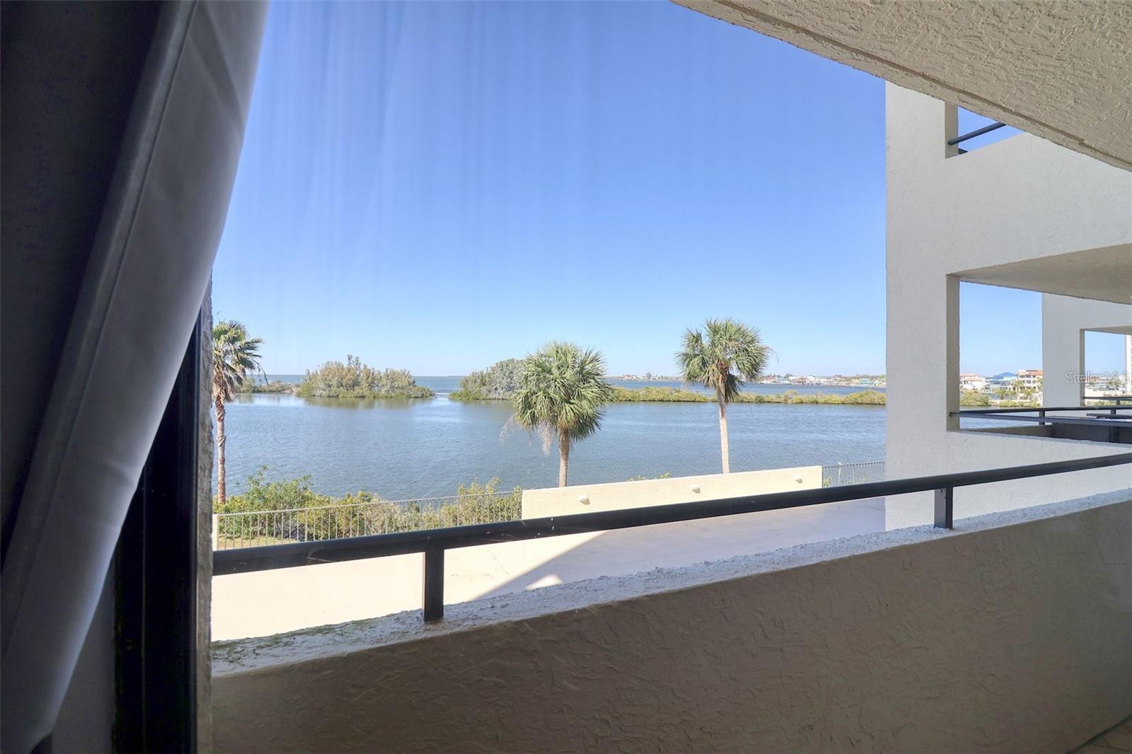 Image 11 of 27 For 5915 Sea Ranch Drive 211