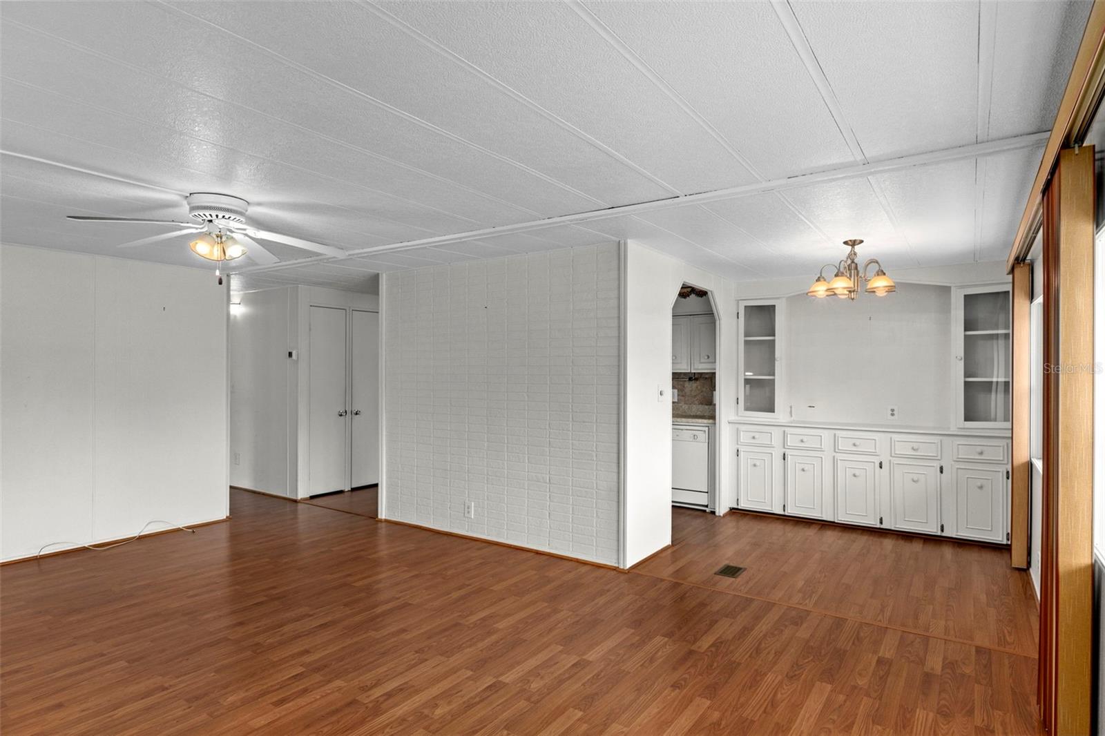 Image 19 of 49 For 12045 Formosa Street