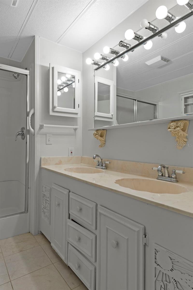 Image 36 of 49 For 12045 Formosa Street