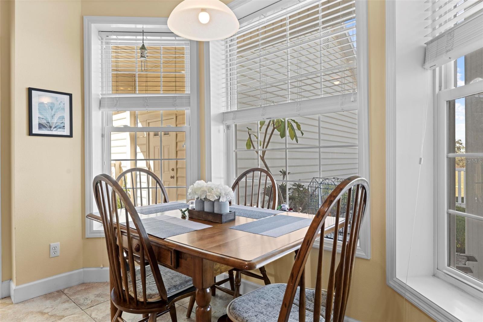 Listing photo id 20 for 5425 Glorious Trail