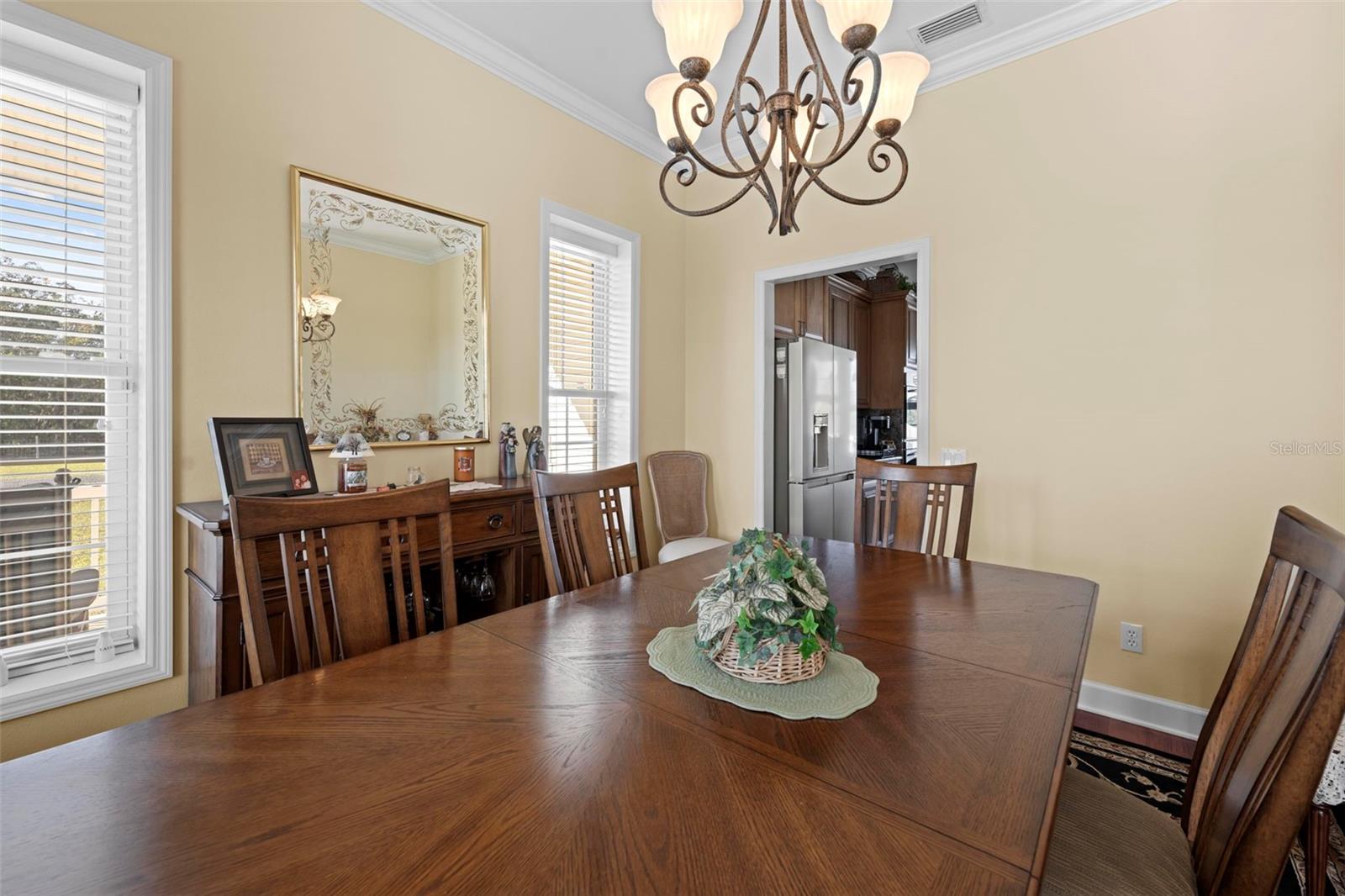 Listing photo id 21 for 5425 Glorious Trail