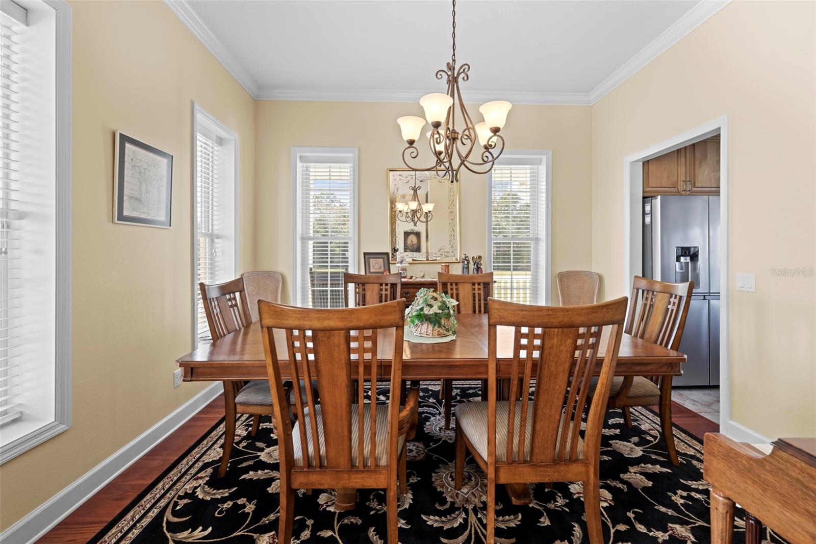 Listing photo id 24 for 5425 Glorious Trail