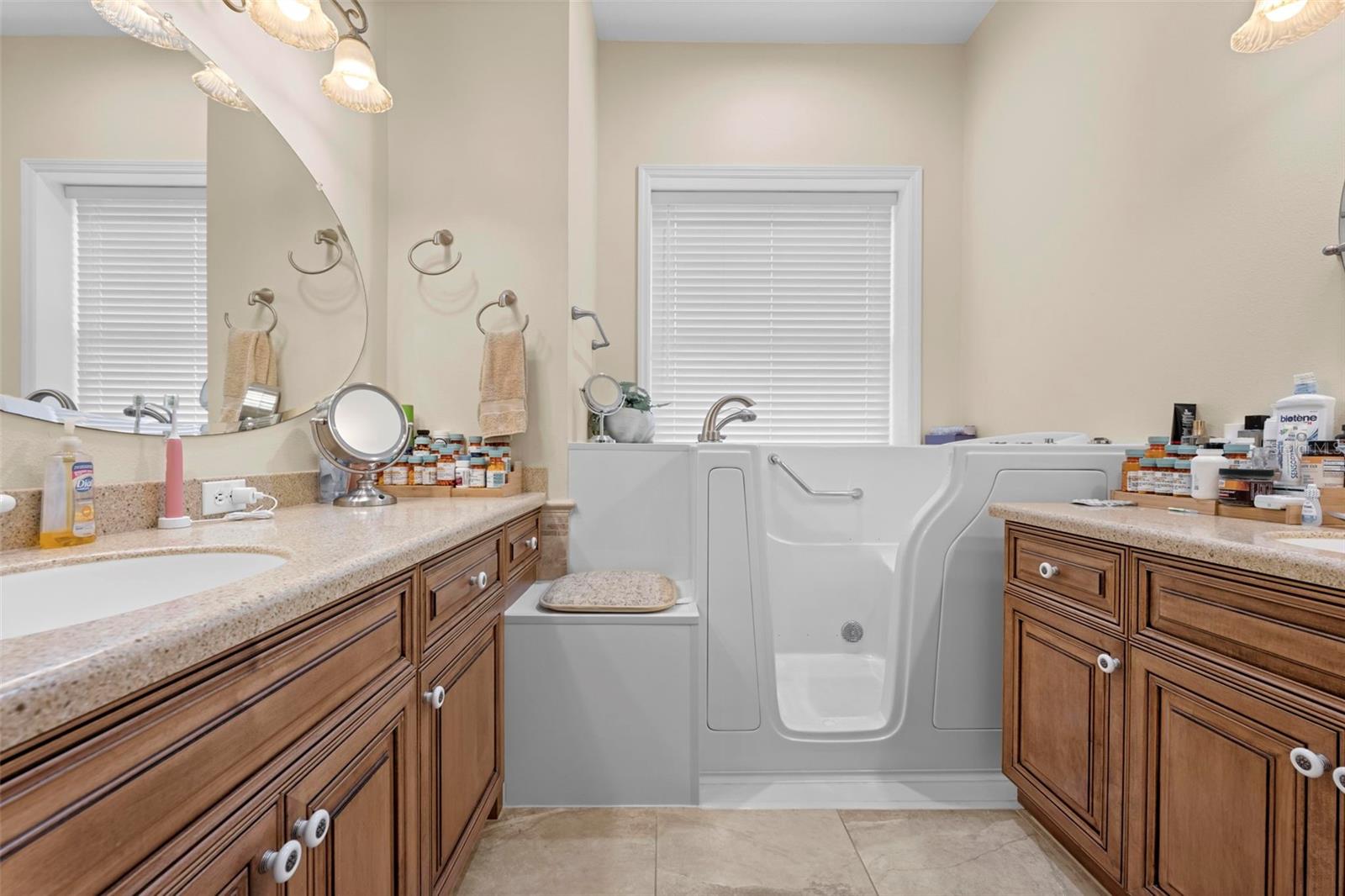 Listing photo id 30 for 5425 Glorious Trail