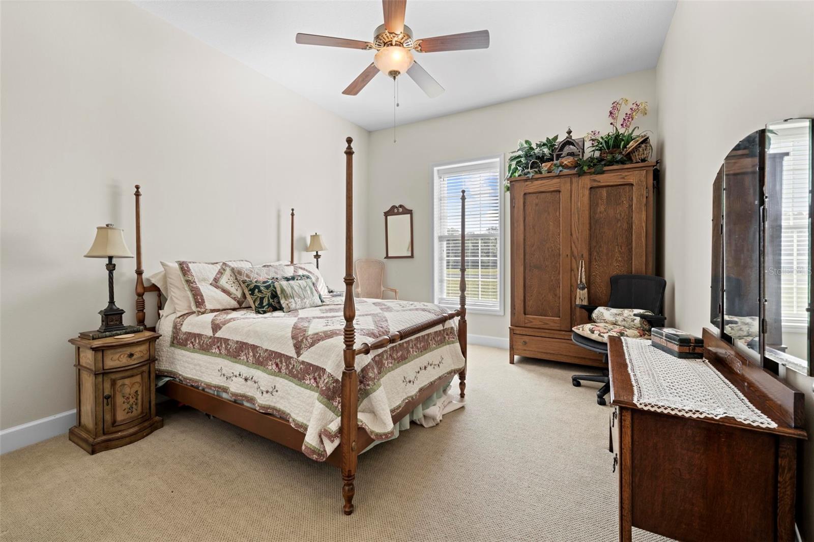 Listing photo id 35 for 5425 Glorious Trail