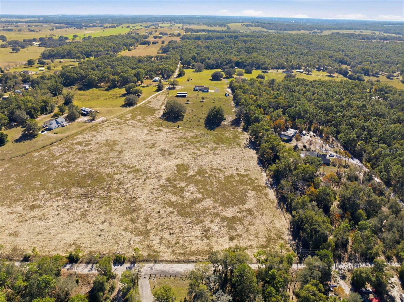 Listing photo id 56 for 5425 Glorious Trail