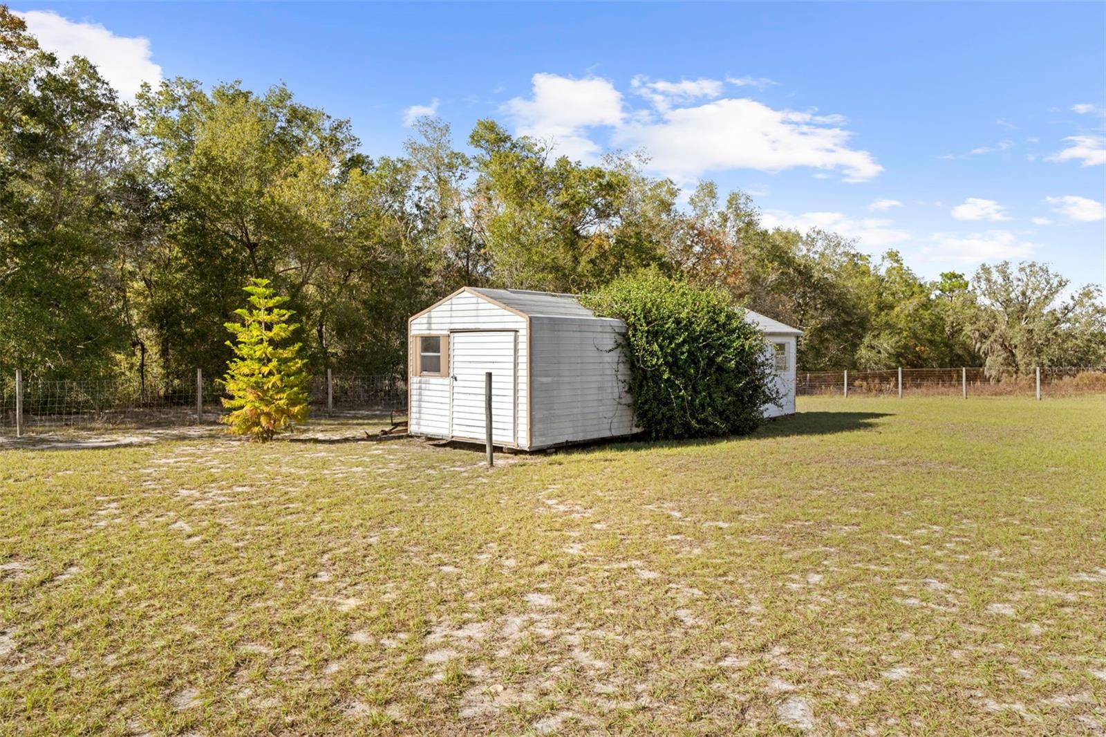 Listing photo id 65 for 5425 Glorious Trail