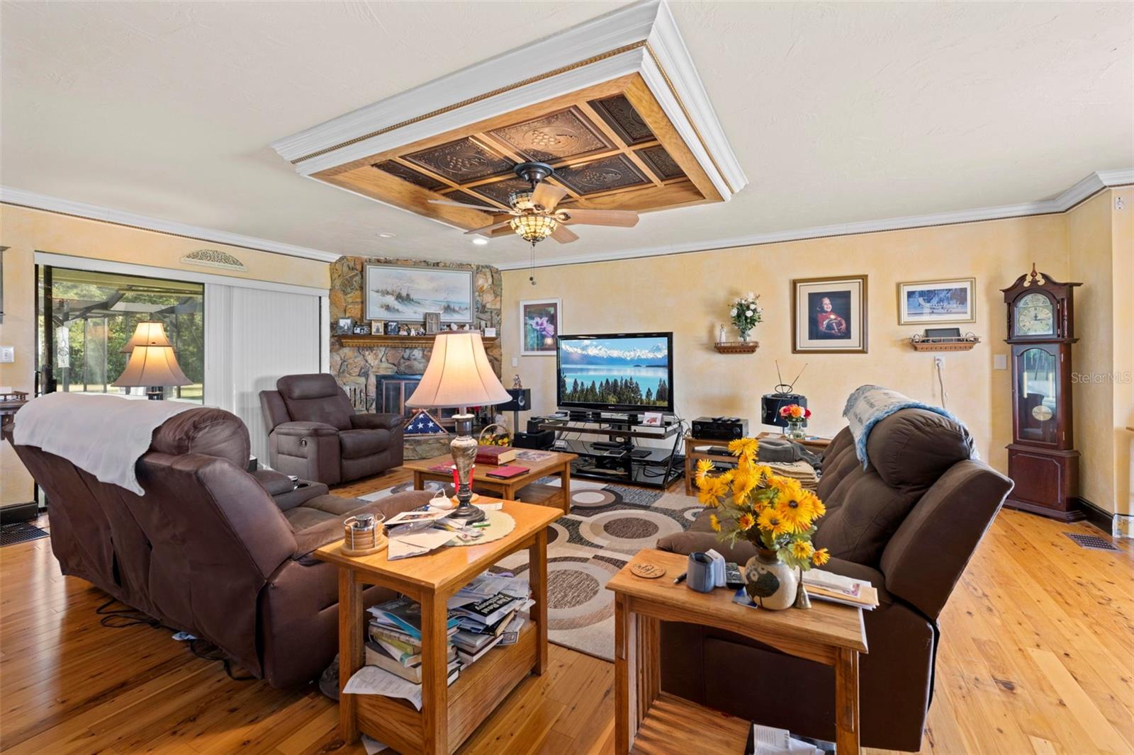 Listing photo id 10 for 5478 Glorious Trail