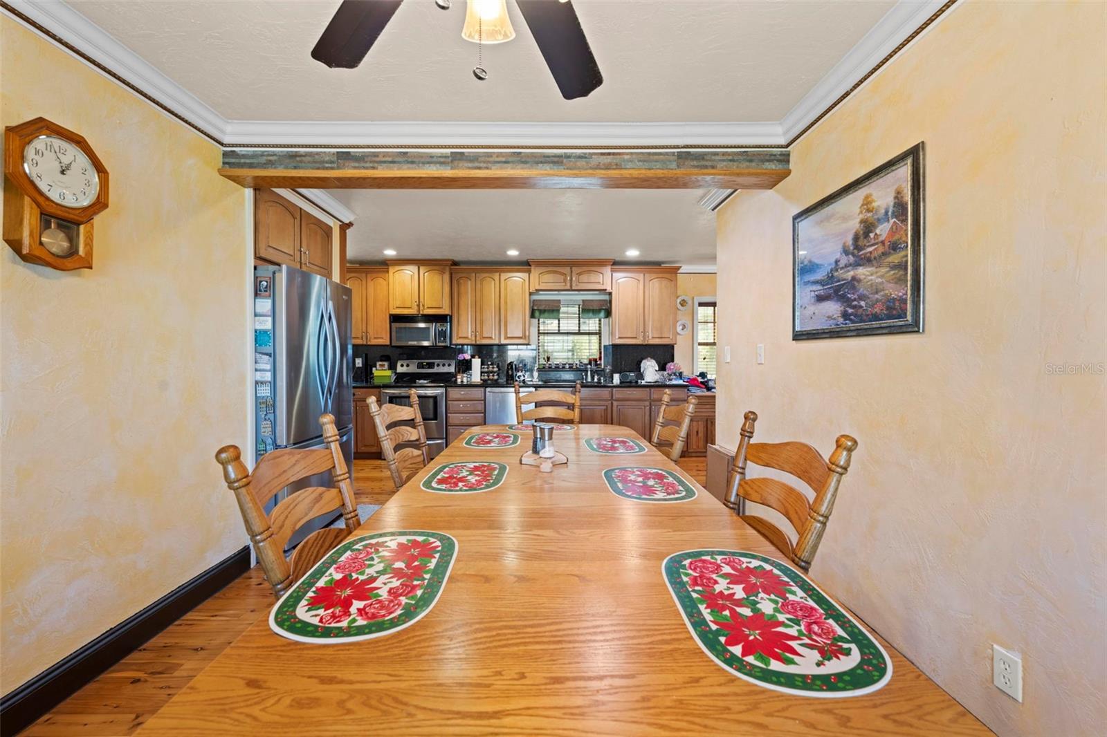 Listing photo id 14 for 5478 Glorious Trail