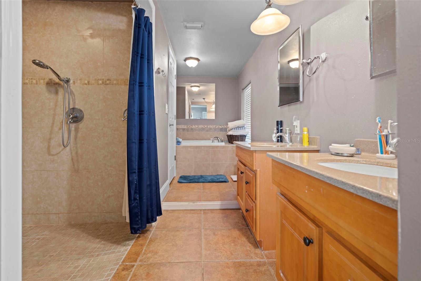 Listing photo id 33 for 5478 Glorious Trail