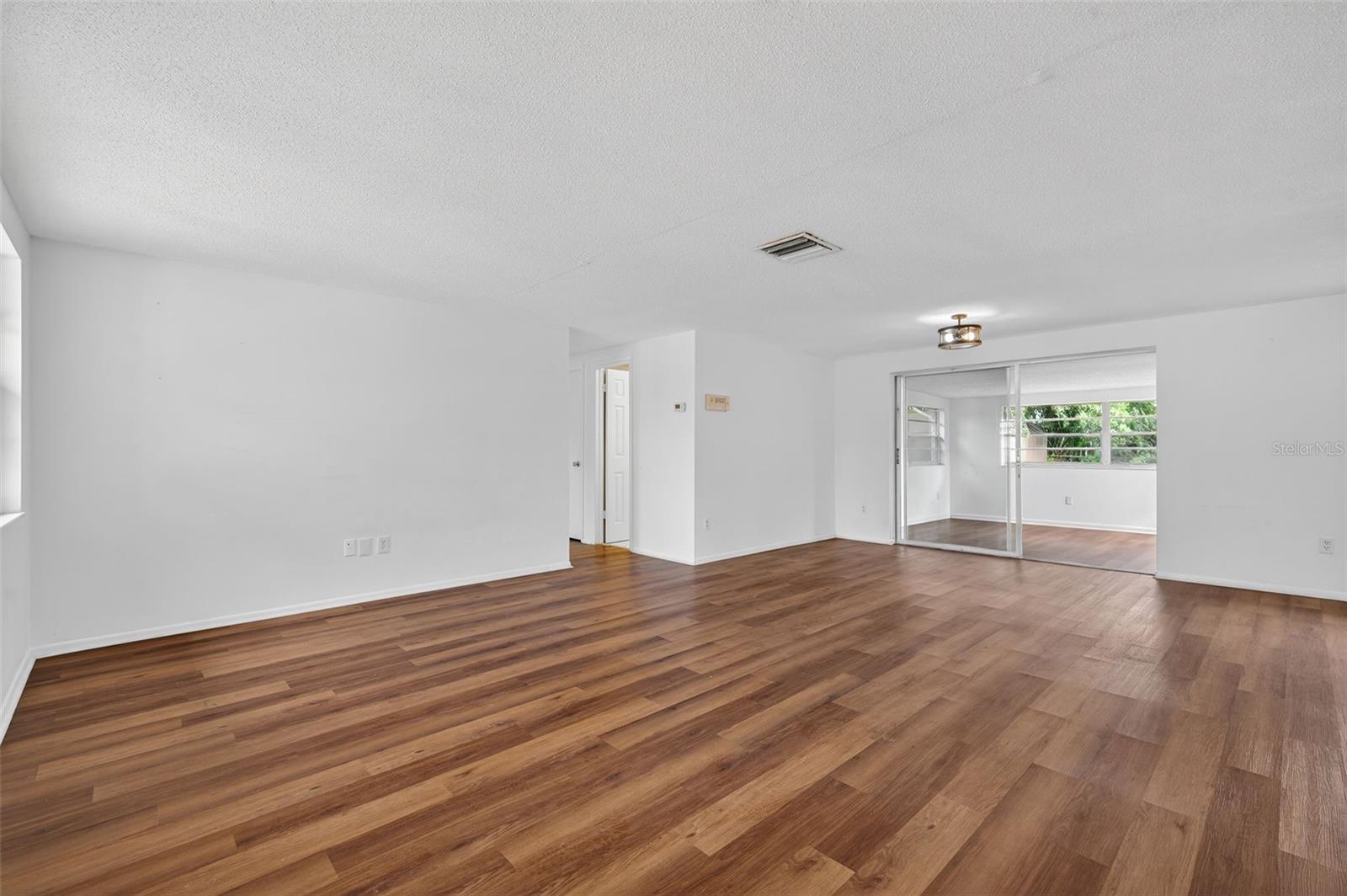 Image 11 of 60 For 8626 Robilina Road