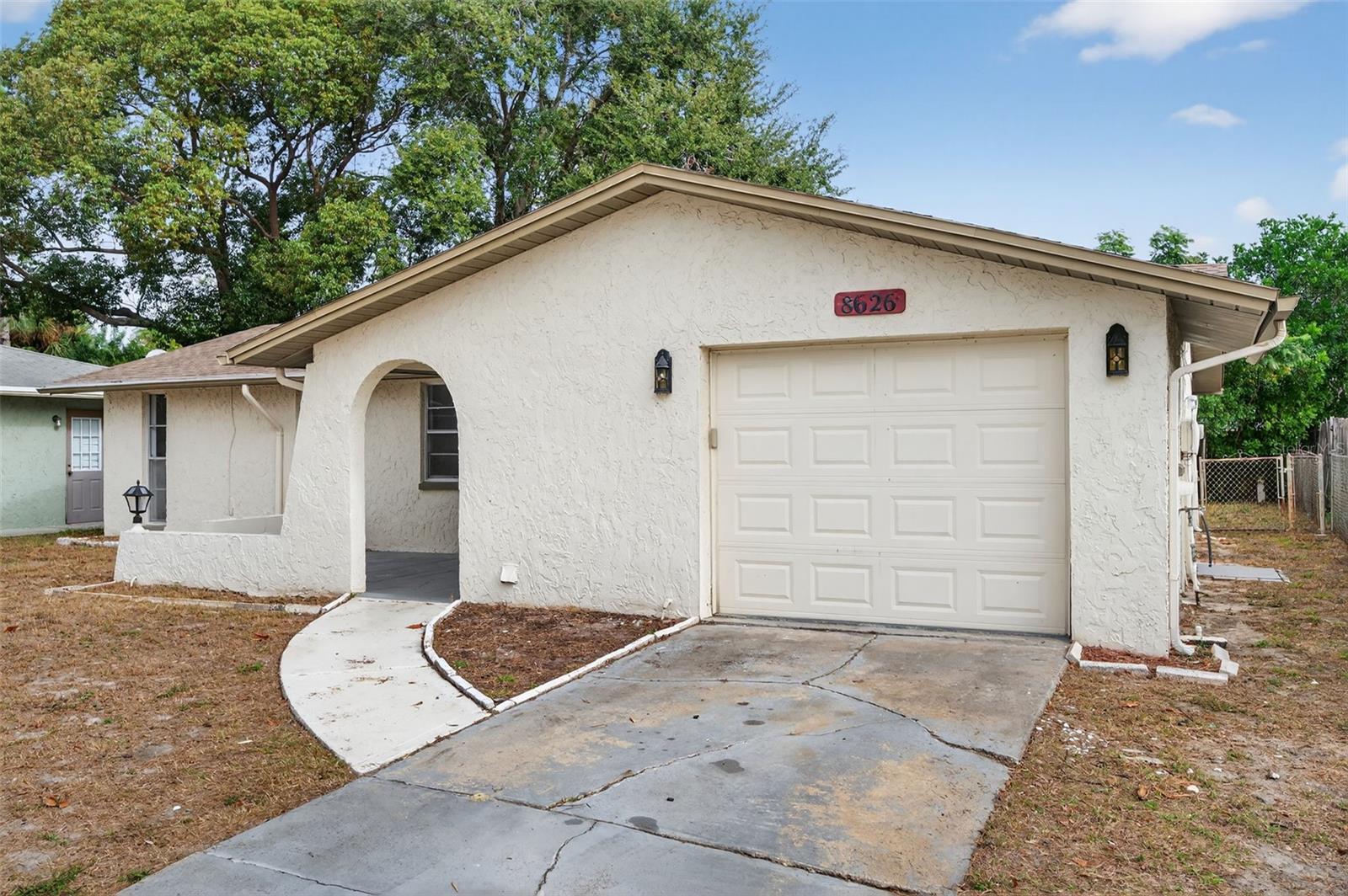 Image 2 of 60 For 8626 Robilina Road