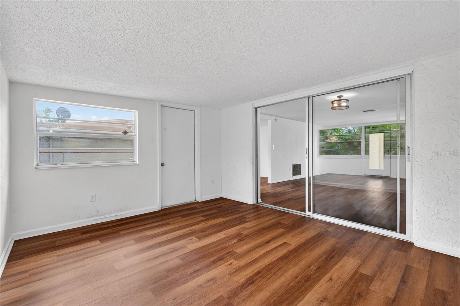 Image 21 of 60 For 8626 Robilina Road