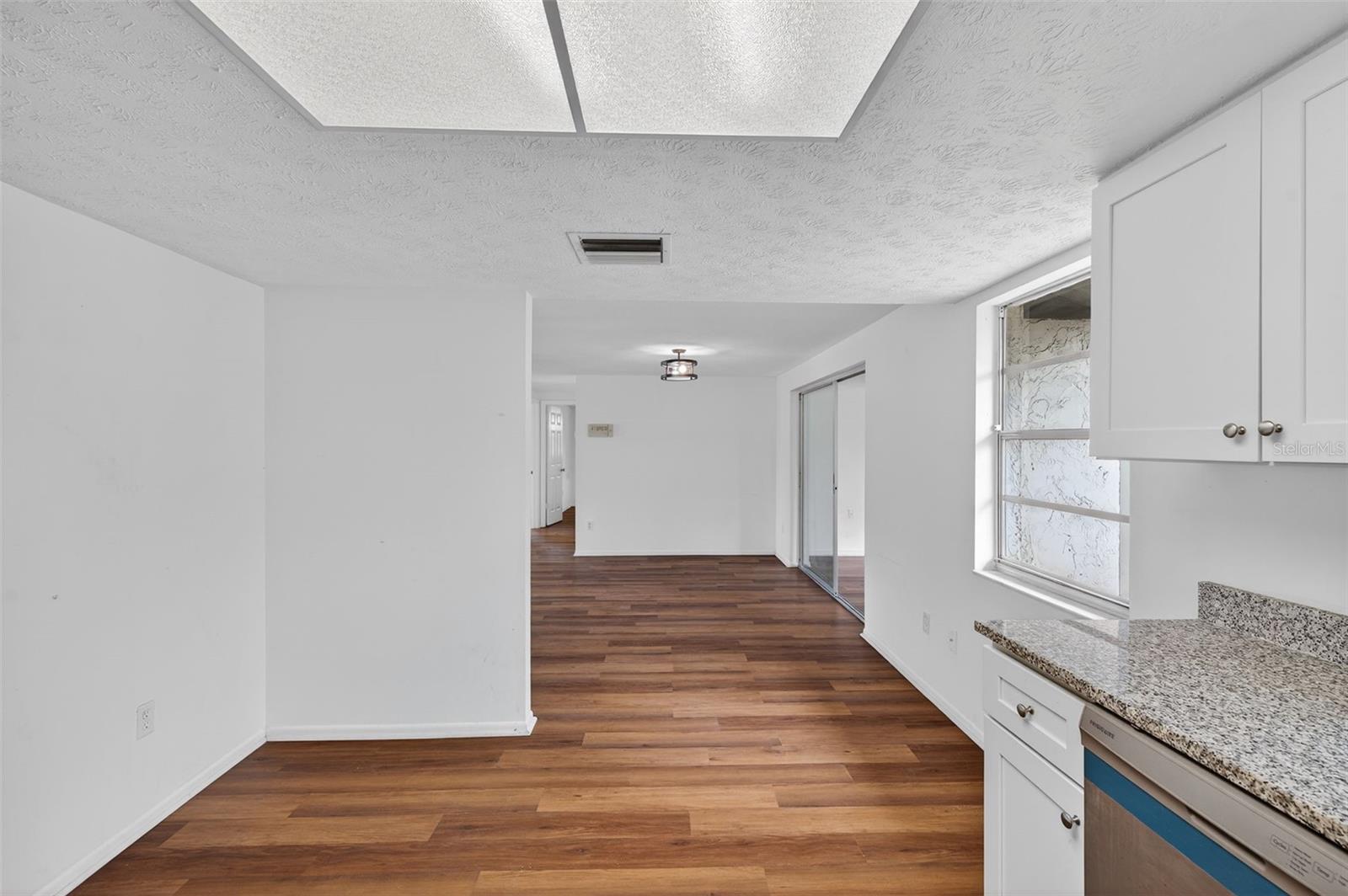 Image 27 of 60 For 8626 Robilina Road