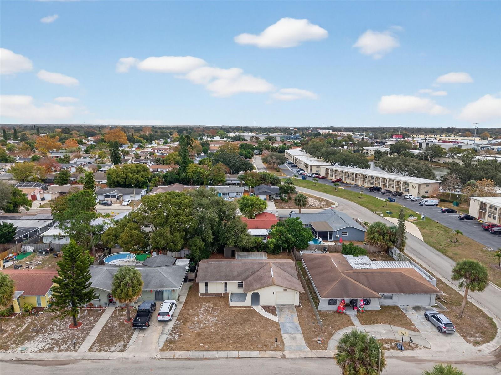 Image 52 of 60 For 8626 Robilina Road